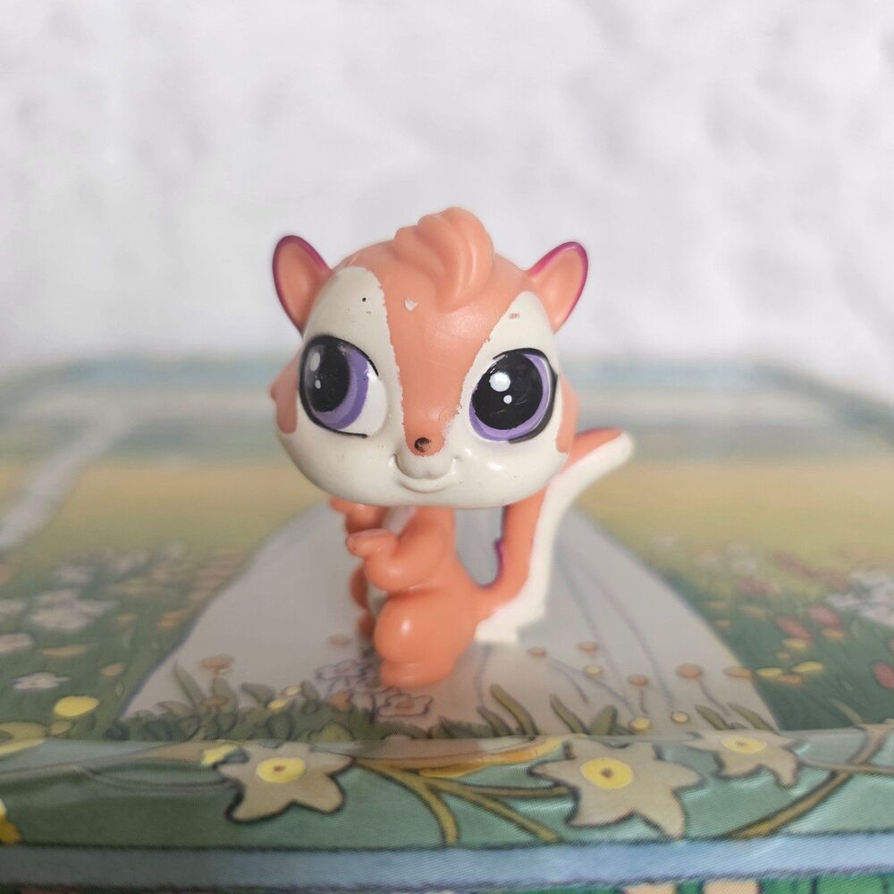 ★ Littlest Pet Shop Chipmunk Morey Chesterfield #3743 Generation 5 ★